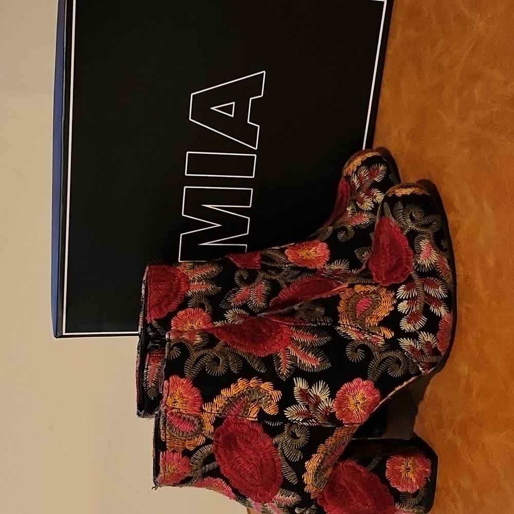 Mia Vail Embroidered Boots